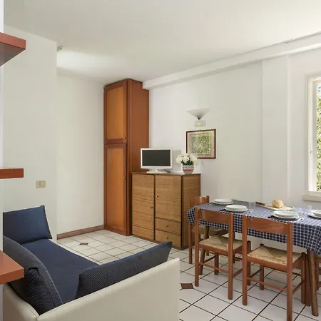 Residenza Lidia شقة فندقية 3*