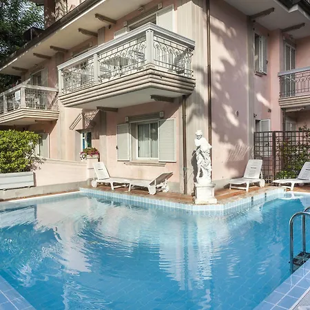 Aparthotel Residenza Lidia 2*