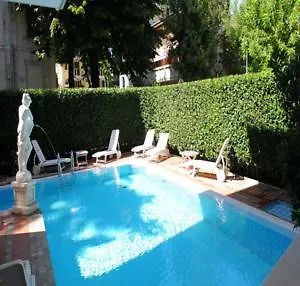 Residenza Lidia 3* ריצ'יונה